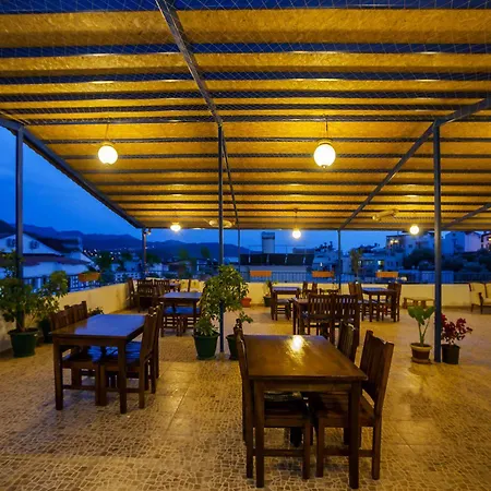 Otel Puya 3*